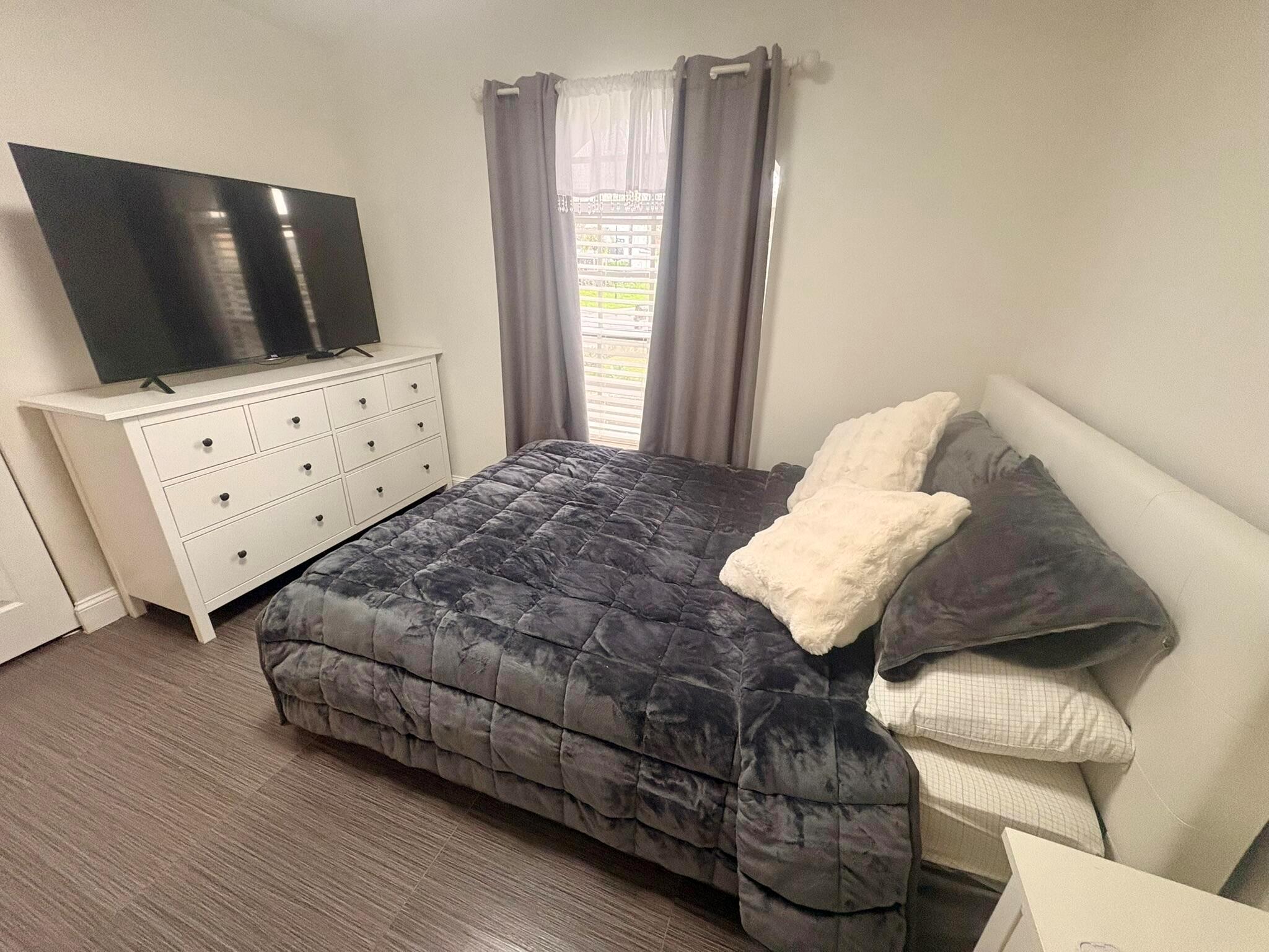 1504 Lake Breeze Drive