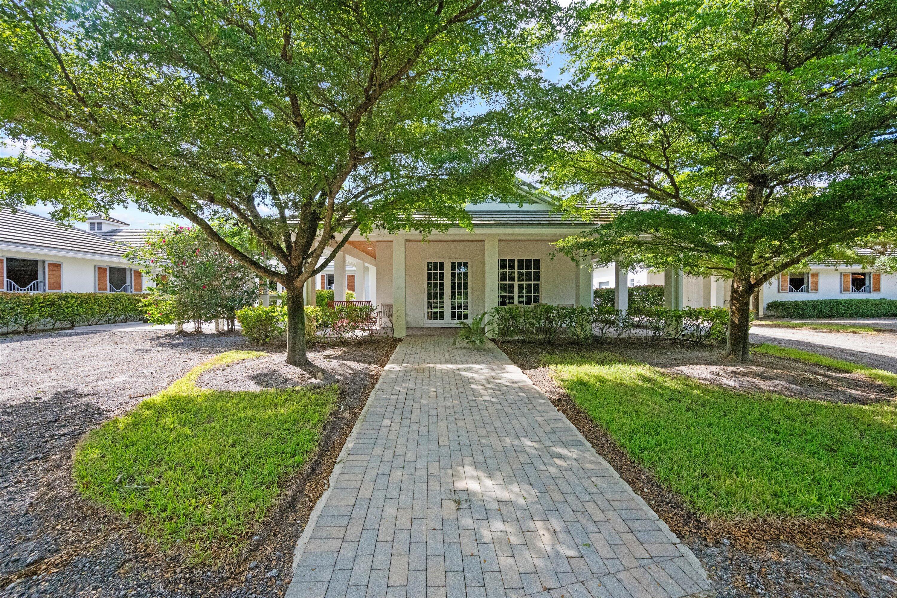 2388 King Terrace