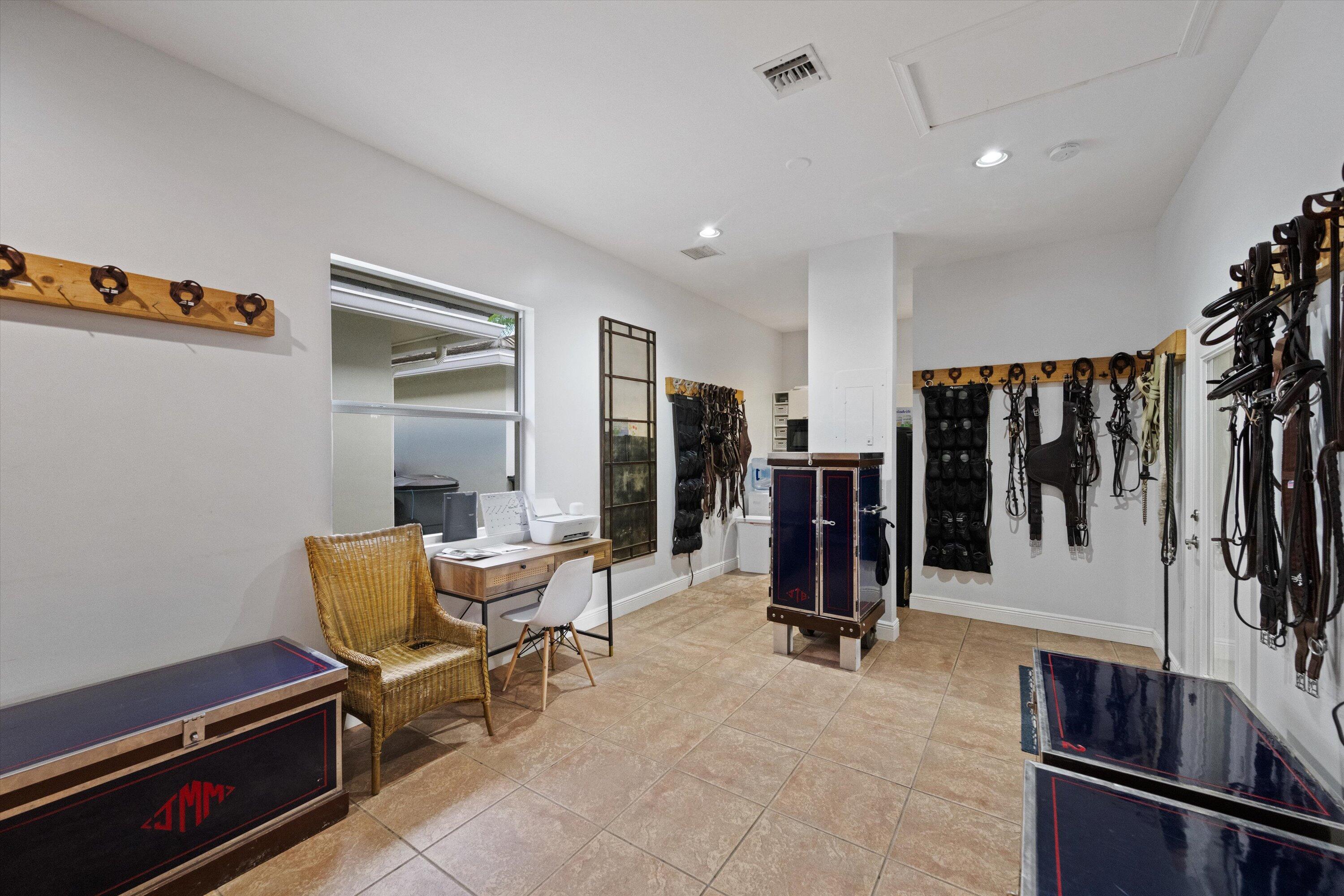 2388 King Terrace