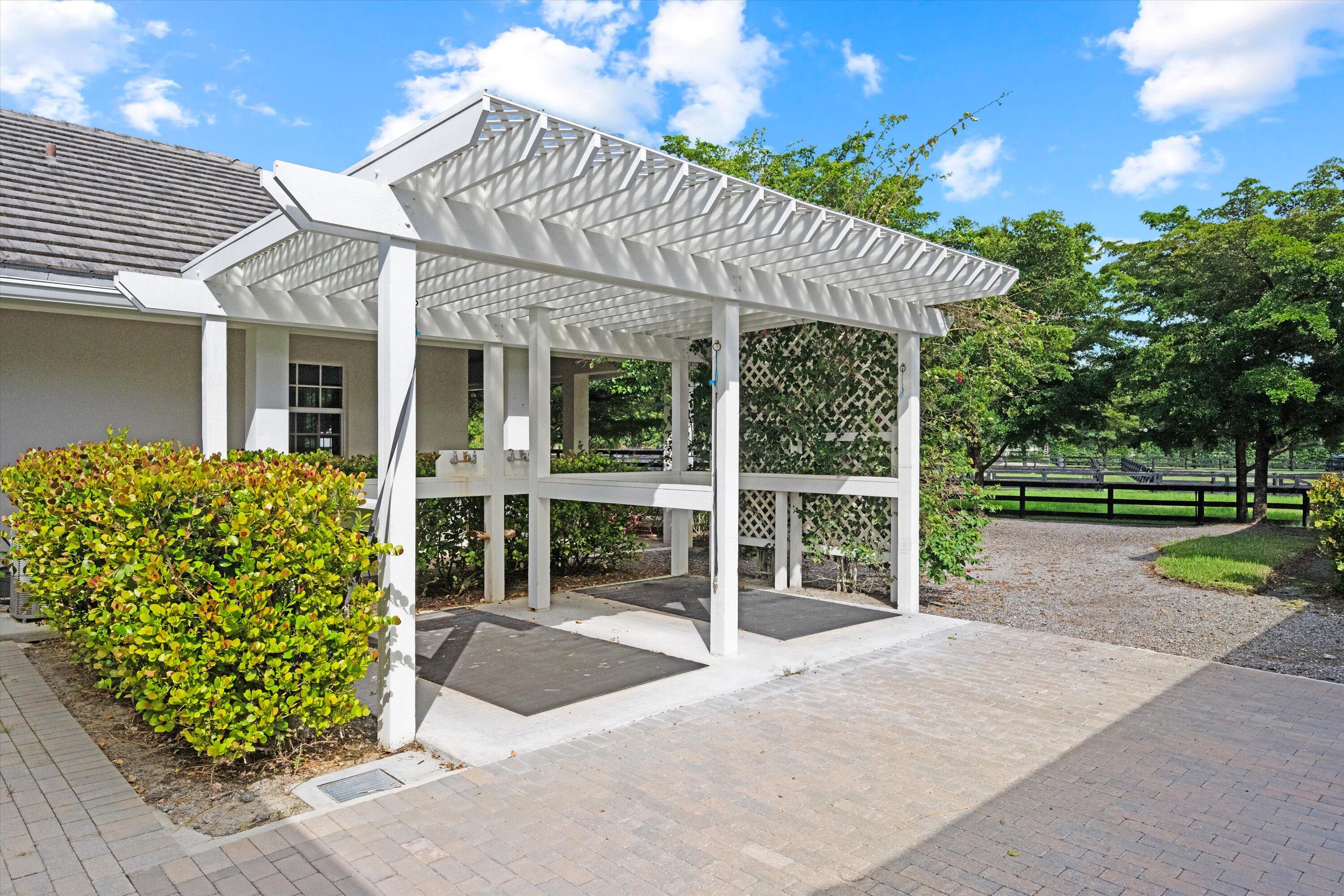 2388 King Terrace
