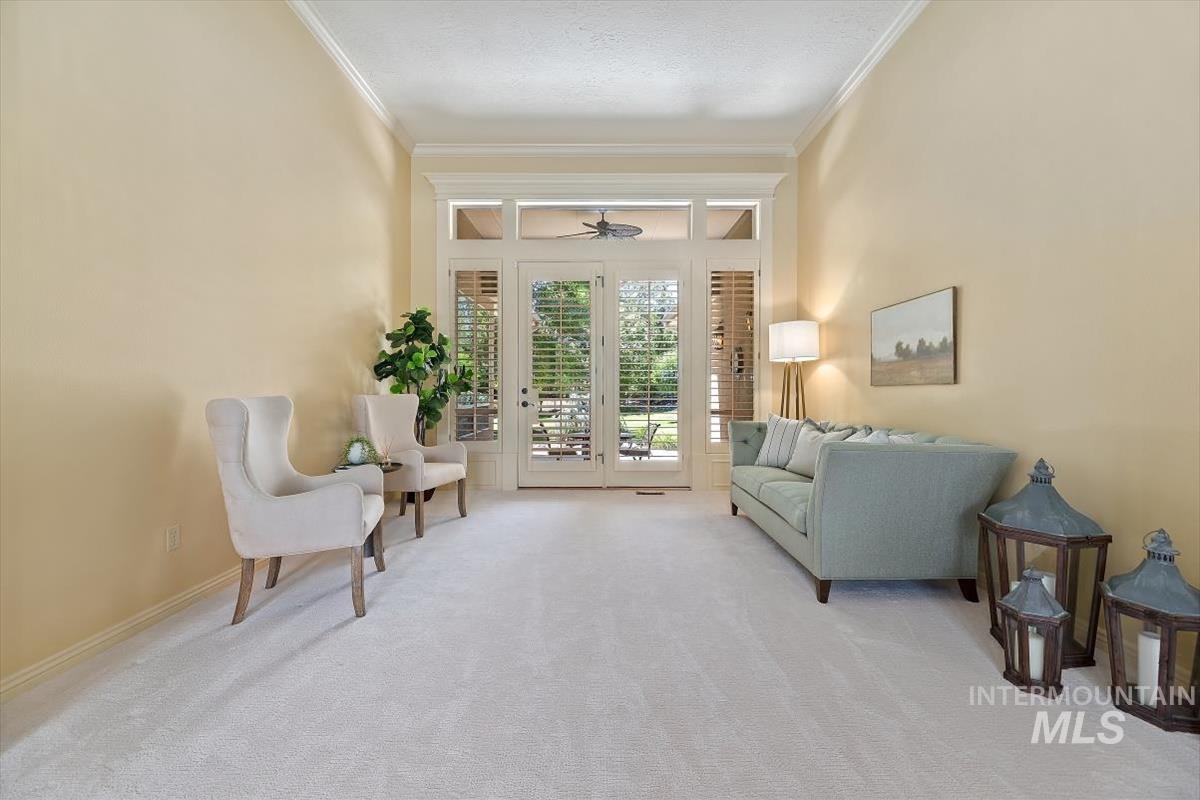 873 N Woodvalley Place