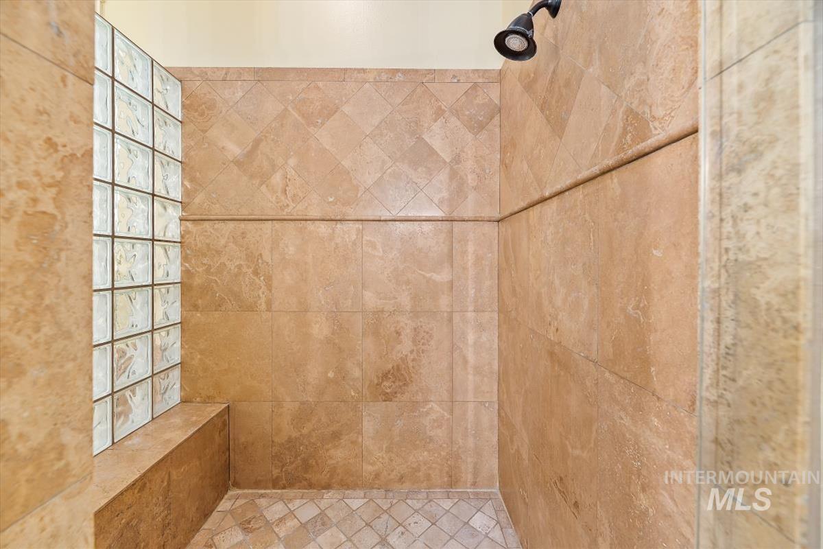 873 N Woodvalley Place