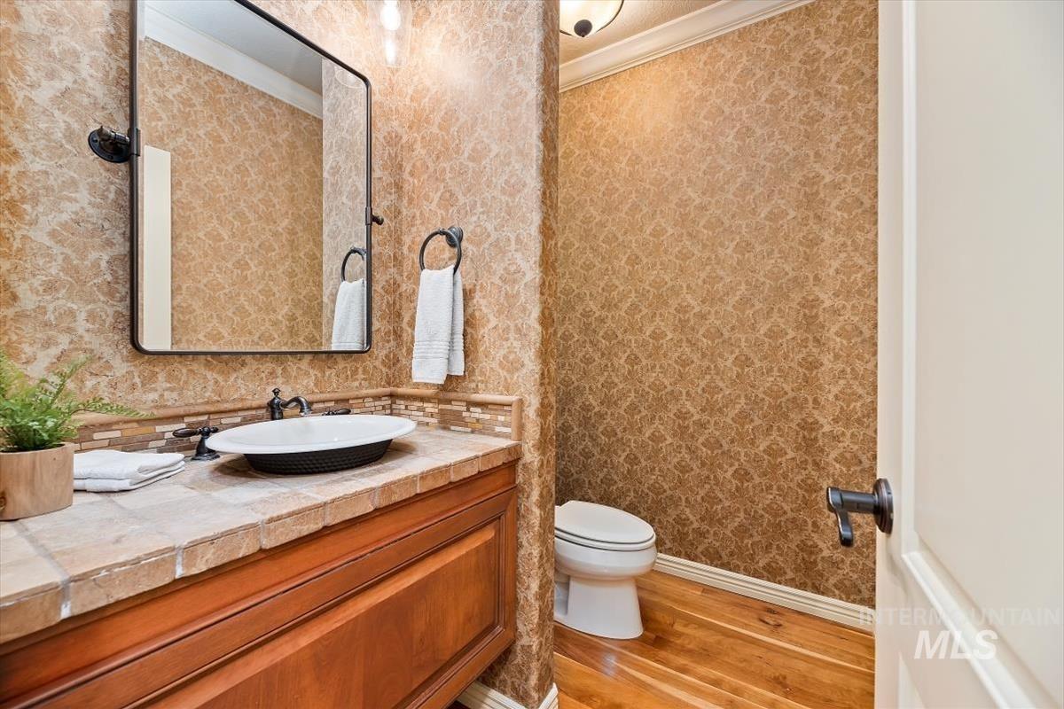 873 N Woodvalley Place