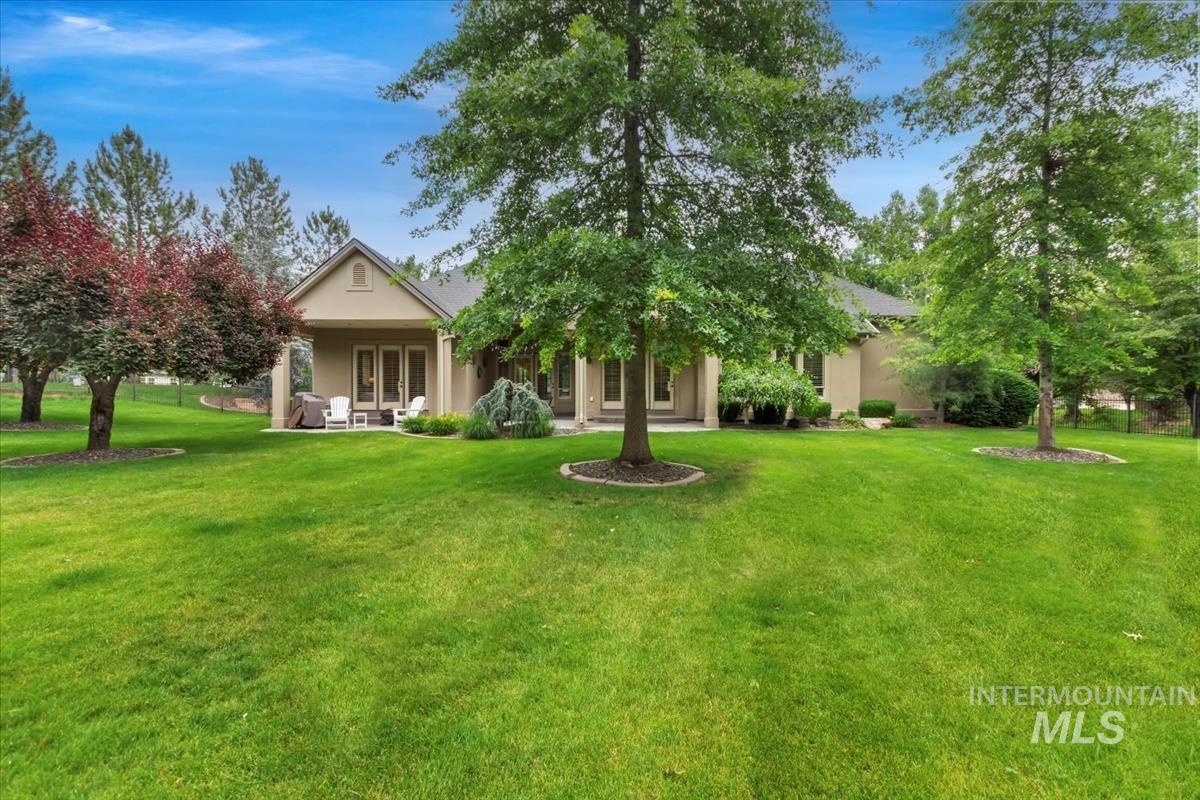 873 N Woodvalley Place