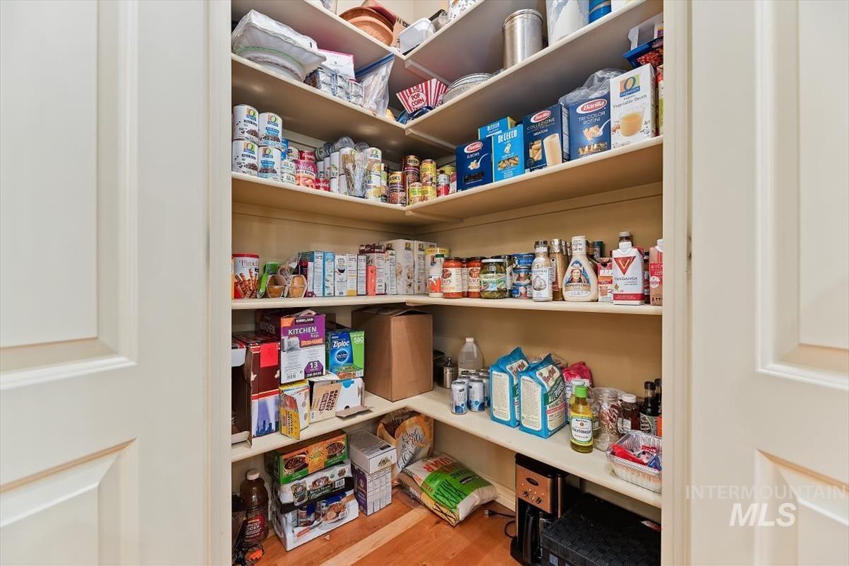 873 N Woodvalley Place