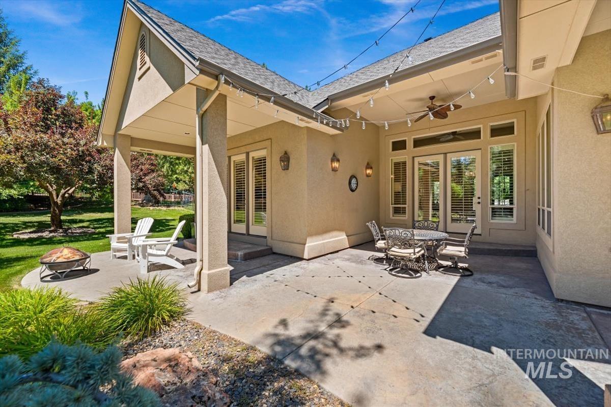 873 N Woodvalley Place