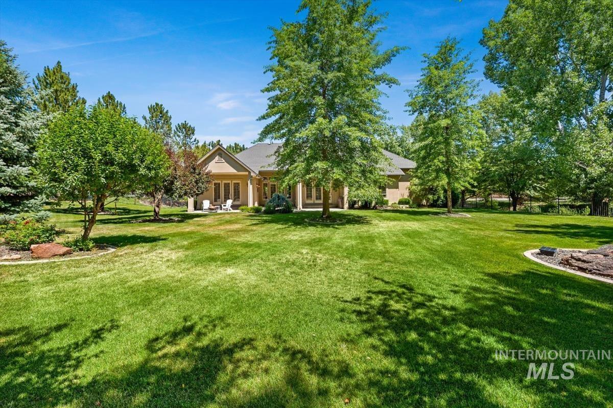 873 N Woodvalley Place