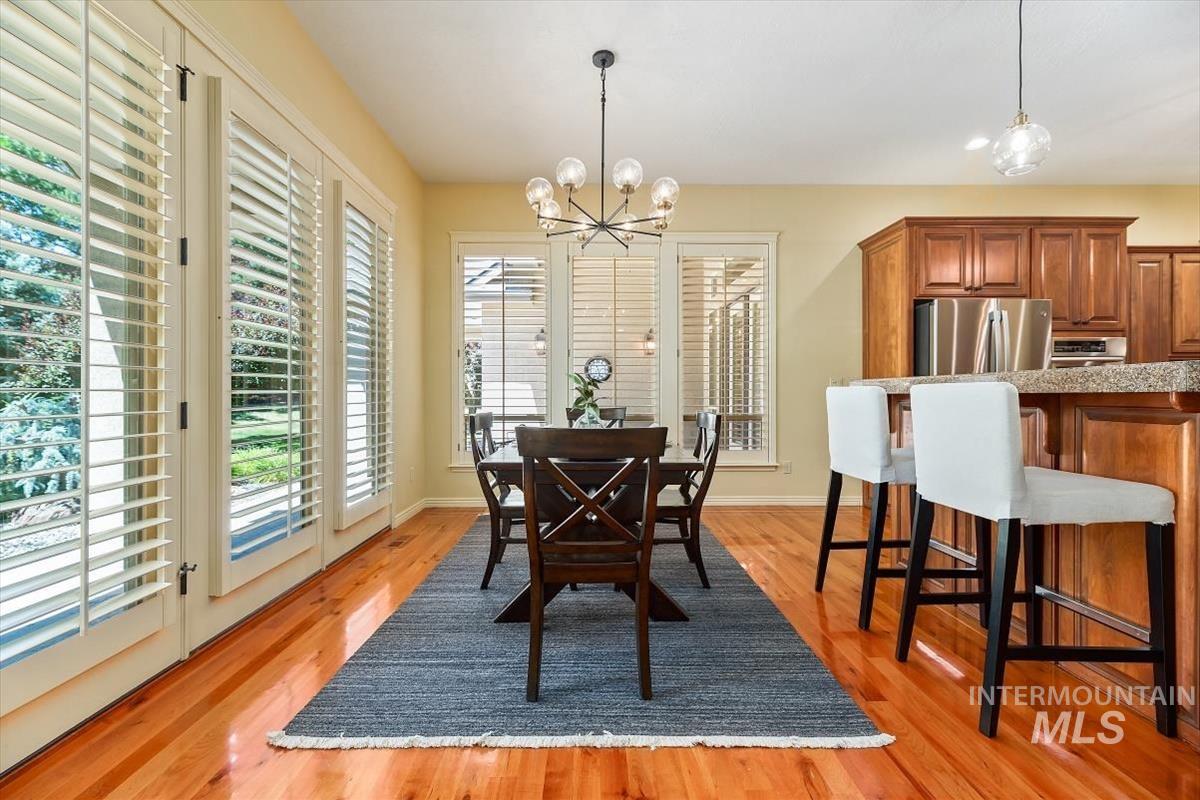 873 N Woodvalley Place