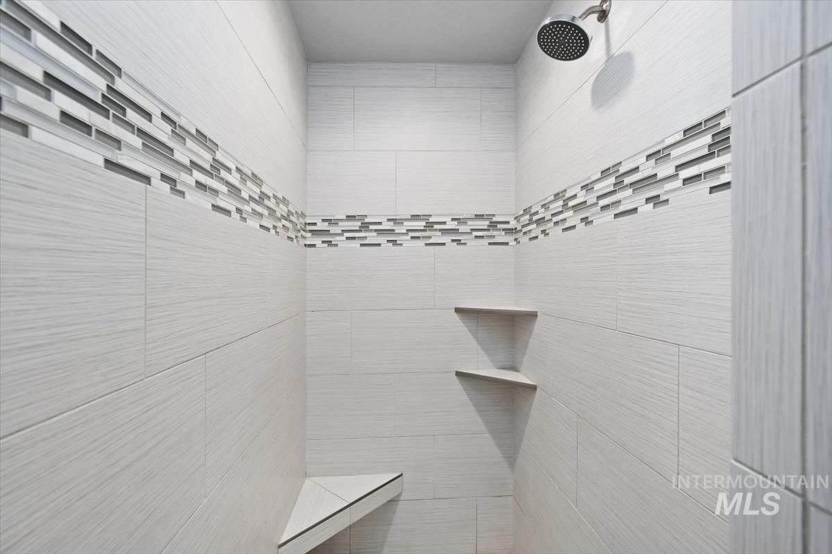 8445 Copper Creek Way