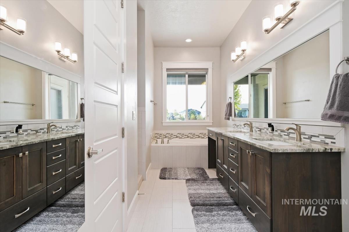 8445 Copper Creek Way