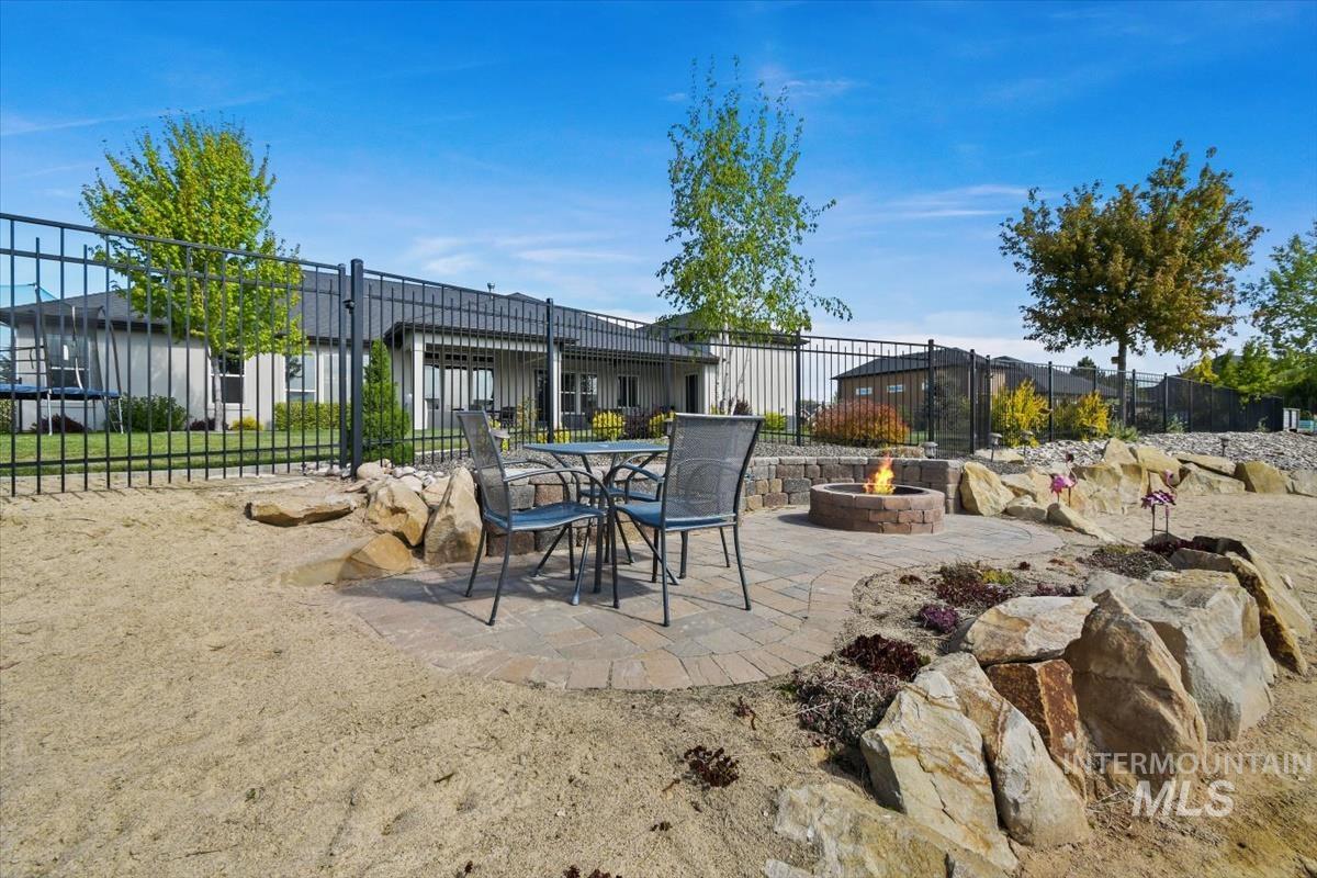 8445 Copper Creek Way