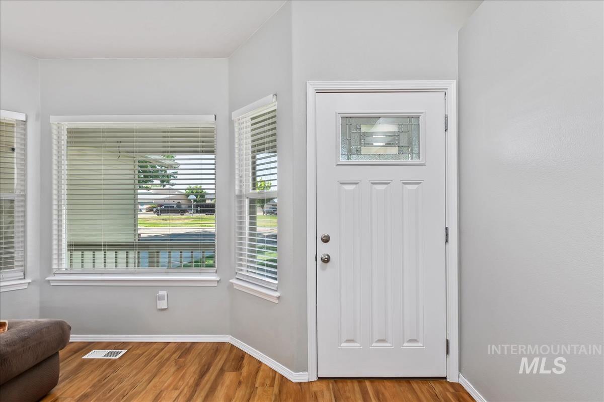 3220 E Park Ridge Dr