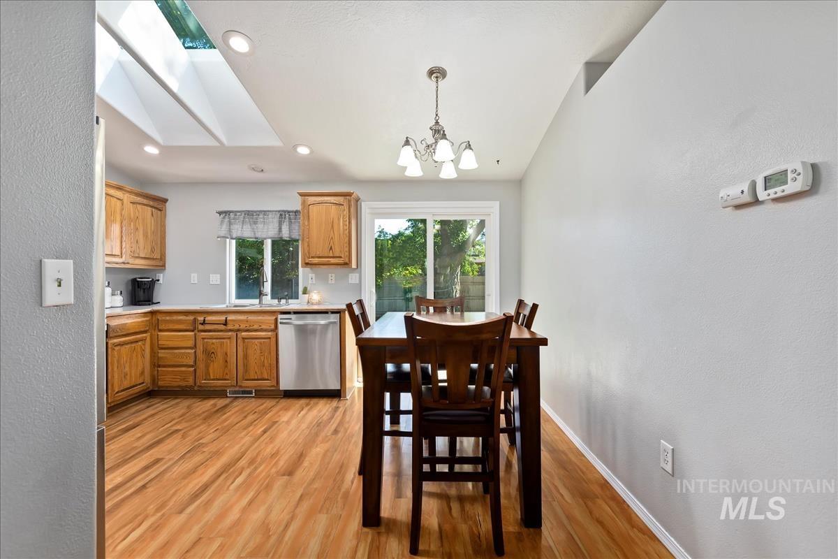 3220 E Park Ridge Dr