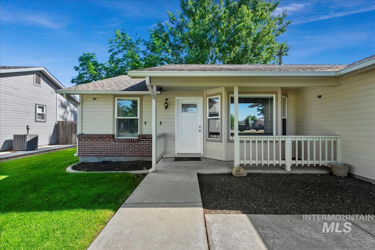 3220 E Park Ridge Dr