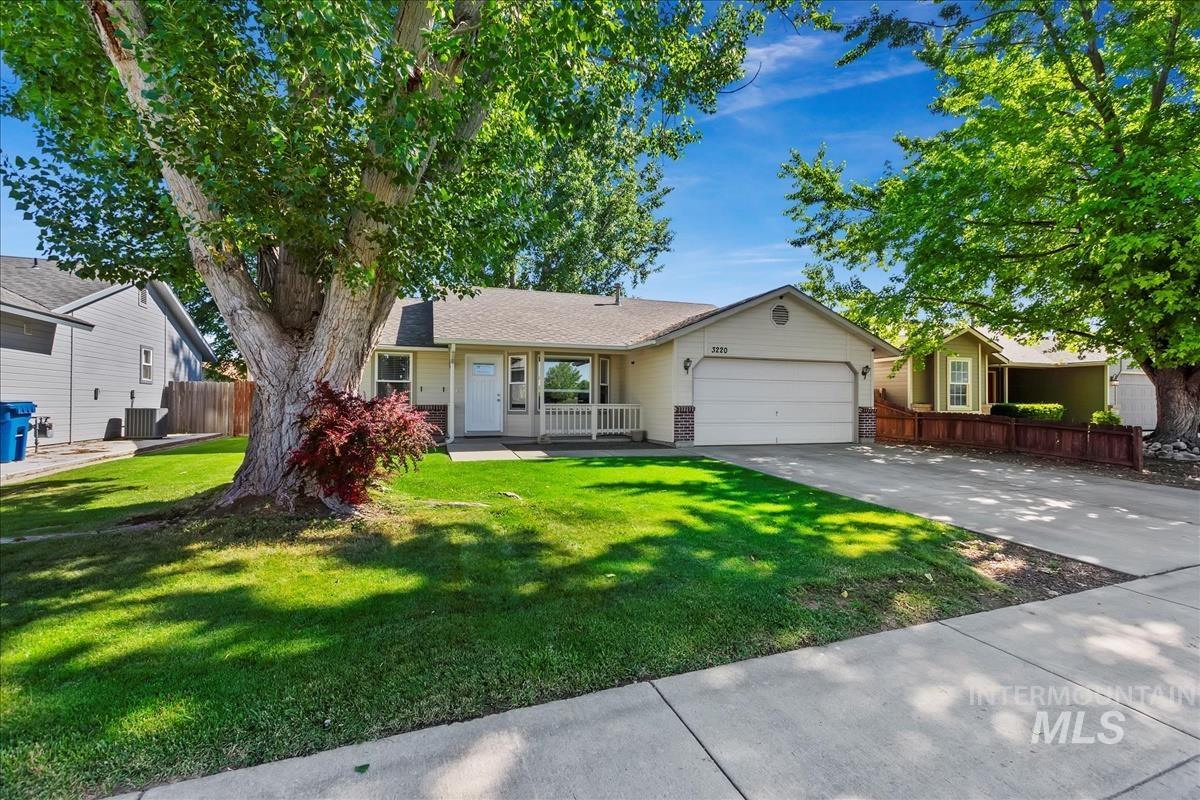 3220 E Park Ridge Dr