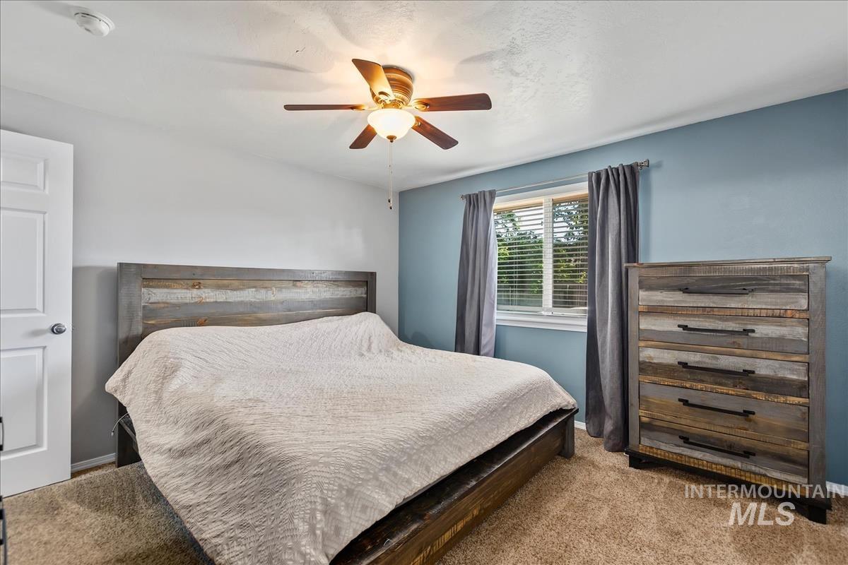 3220 E Park Ridge Dr