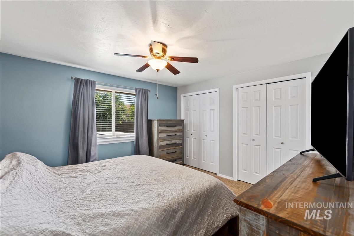 3220 E Park Ridge Dr