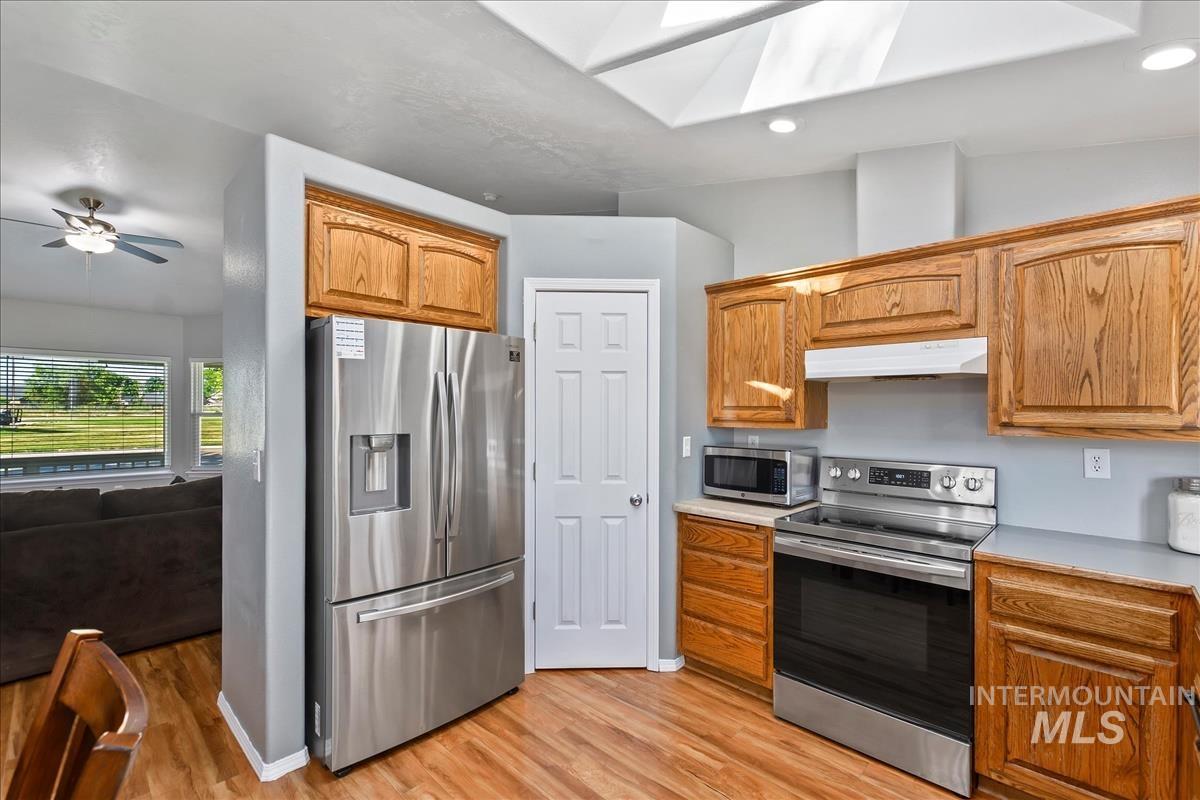 3220 E Park Ridge Dr