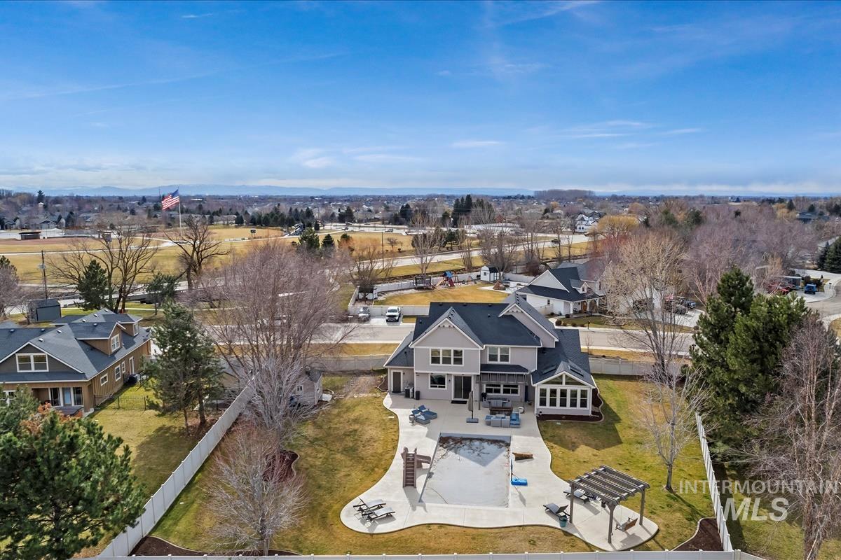 1684 N Spring Hollow Way