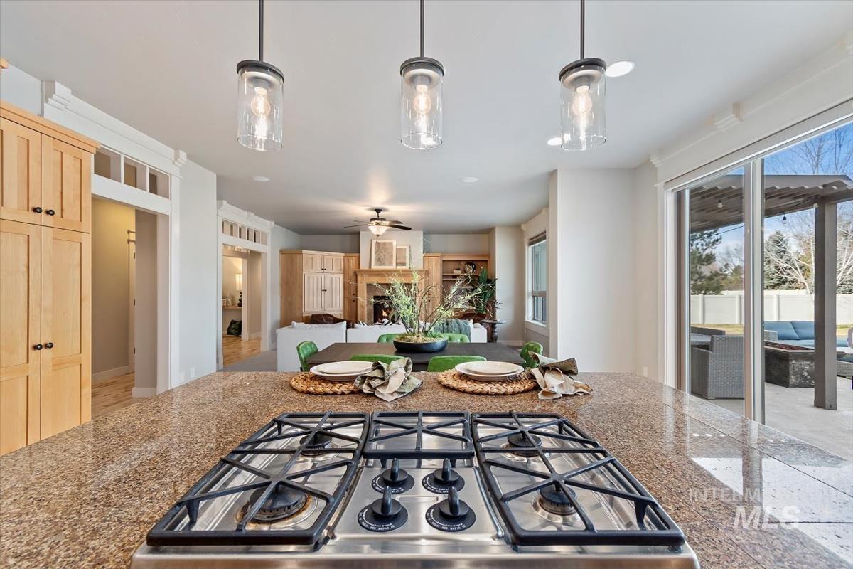 1684 N Spring Hollow Way