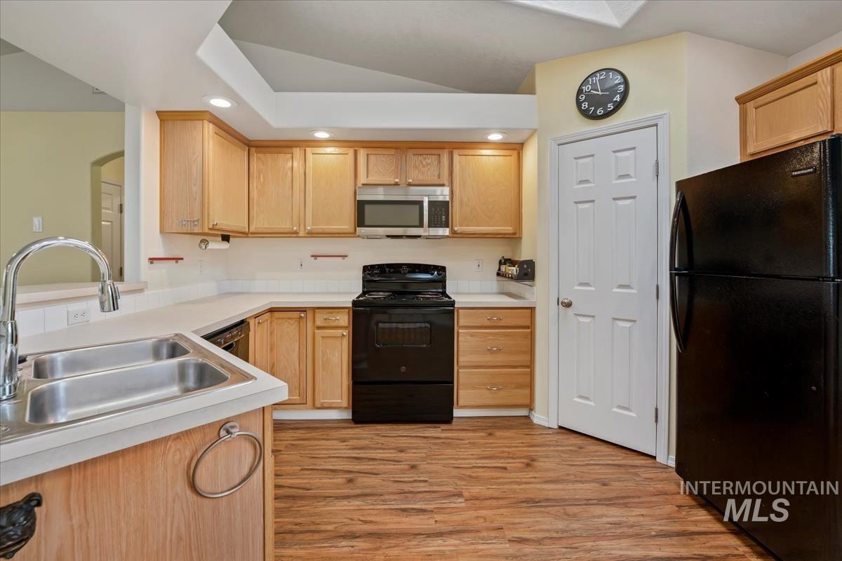 2009 Queen Anne Drive