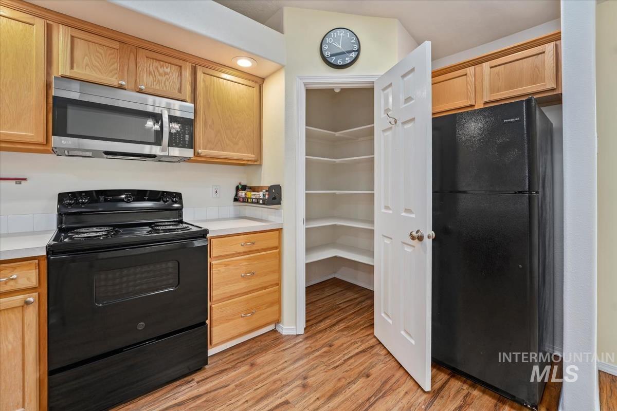 2009 Queen Anne Drive