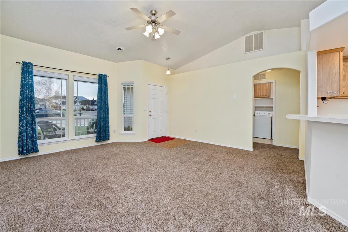 2009 Queen Anne Drive