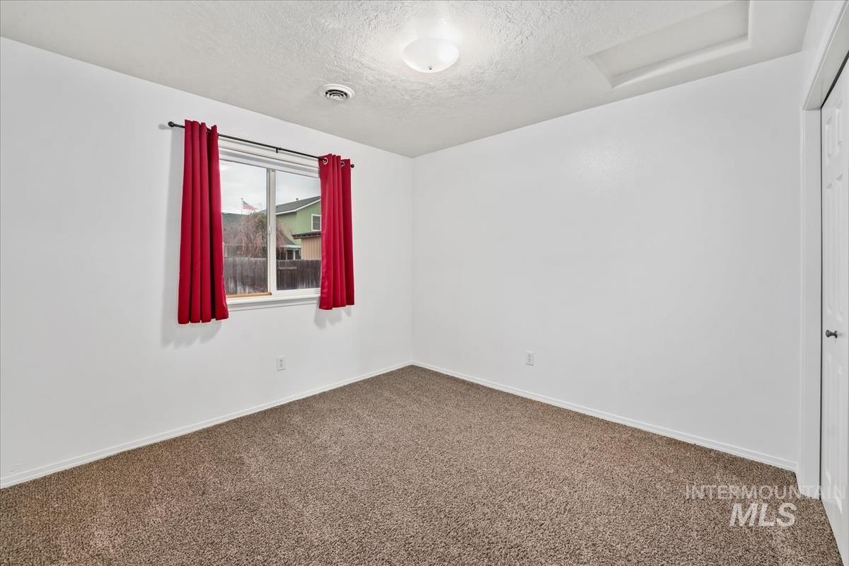 2009 Queen Anne Drive