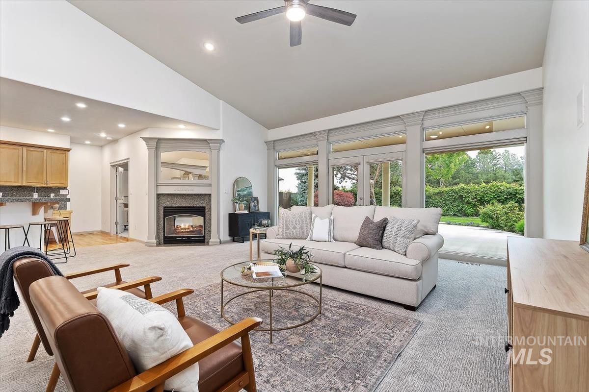 1420 W Powder Ct