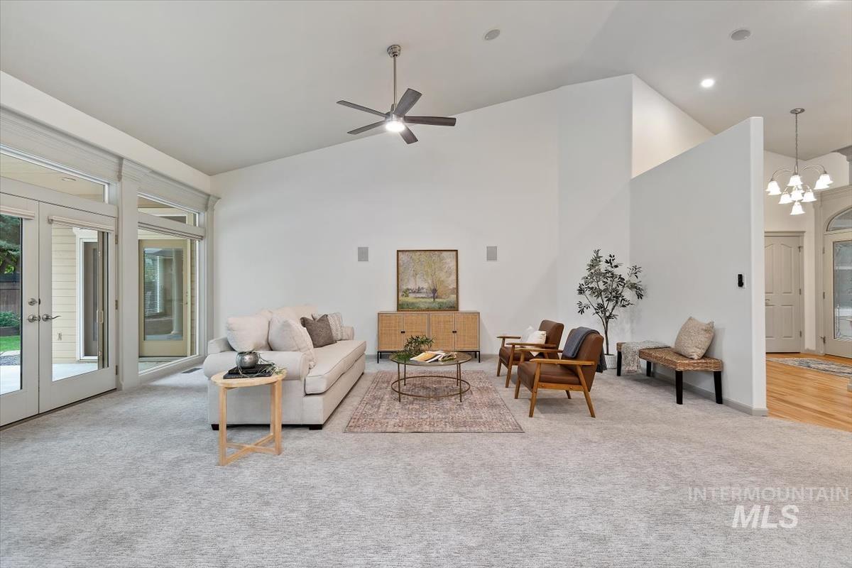 1420 W Powder Ct