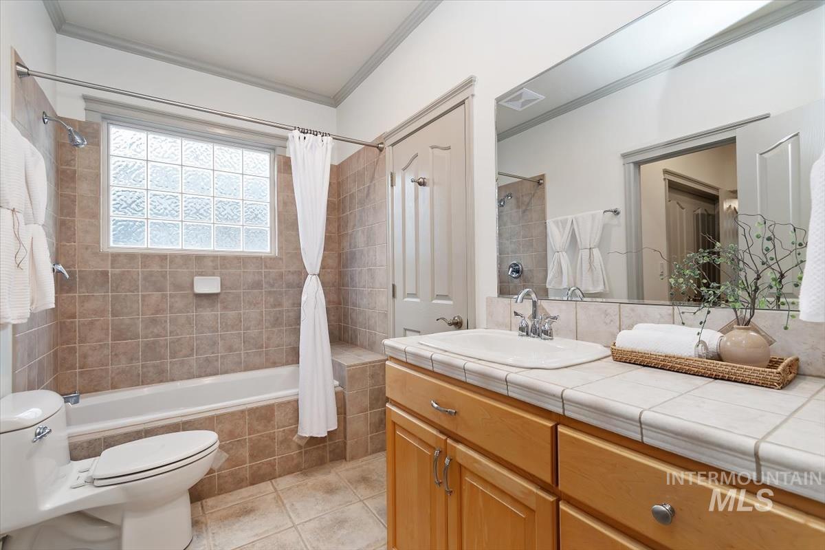 1420 W Powder Ct