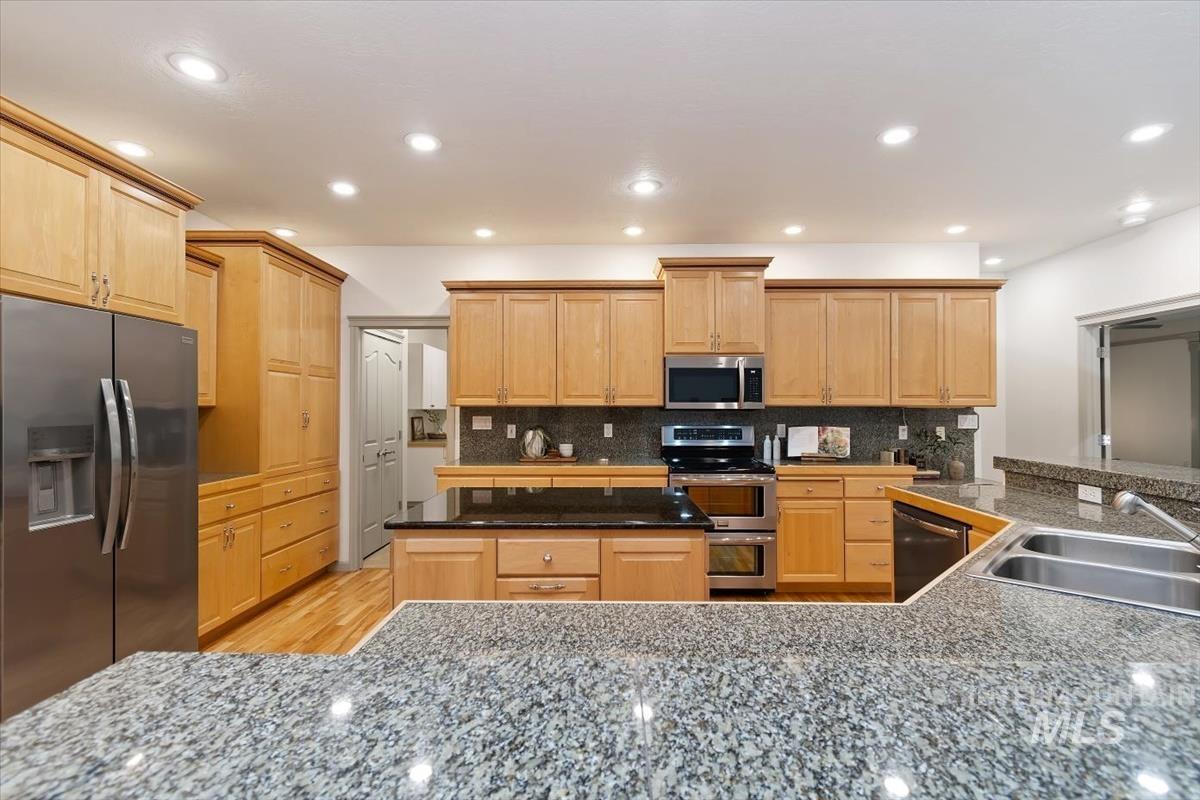 1420 W Powder Ct