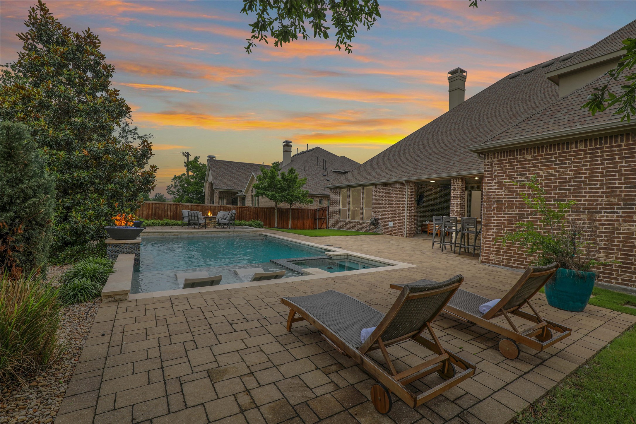 1304 Capilano Way