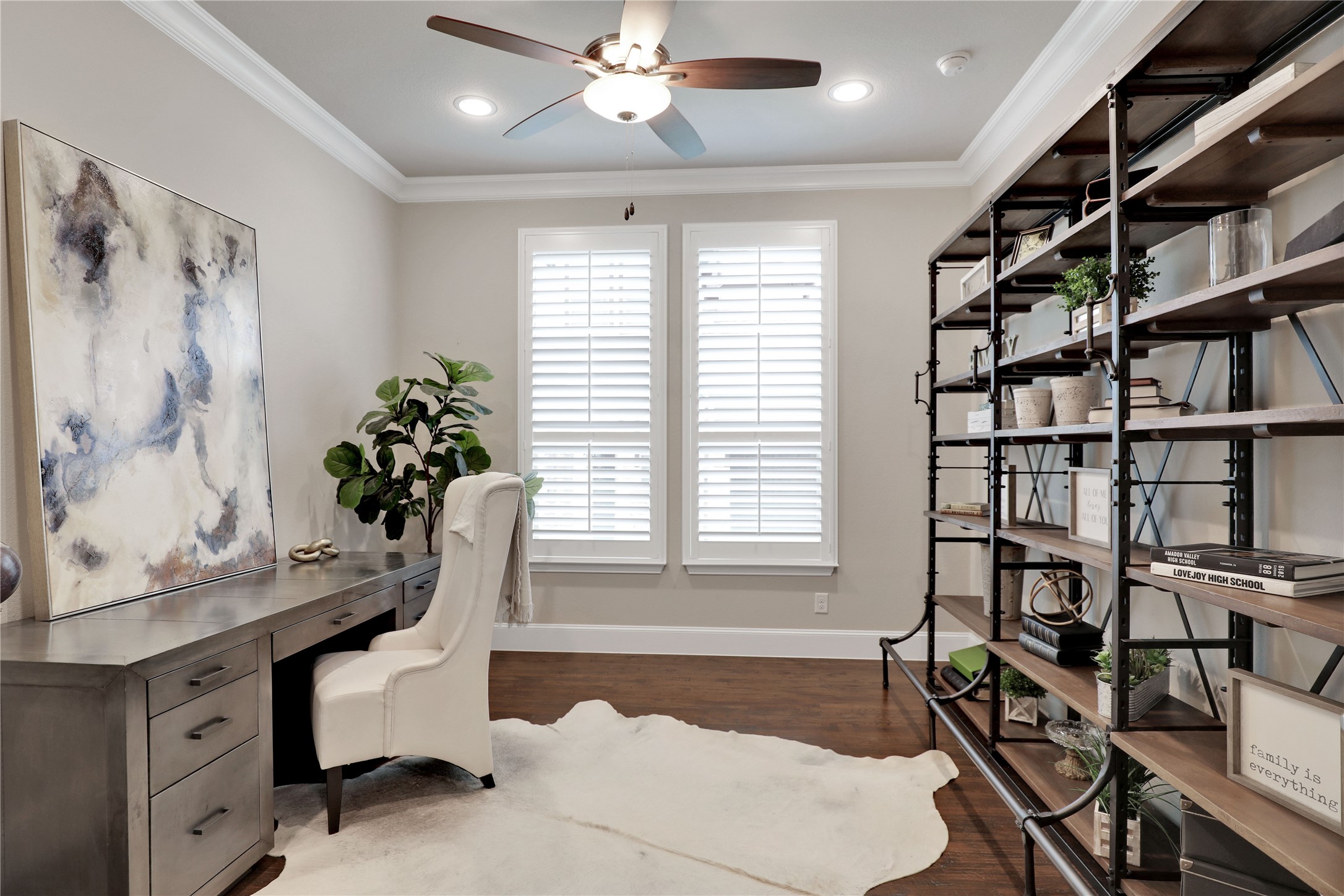 1304 Capilano Way