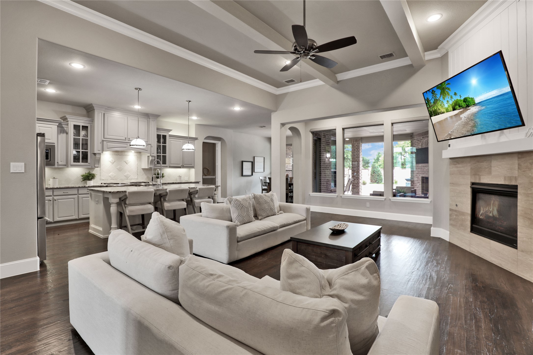 1304 Capilano Way