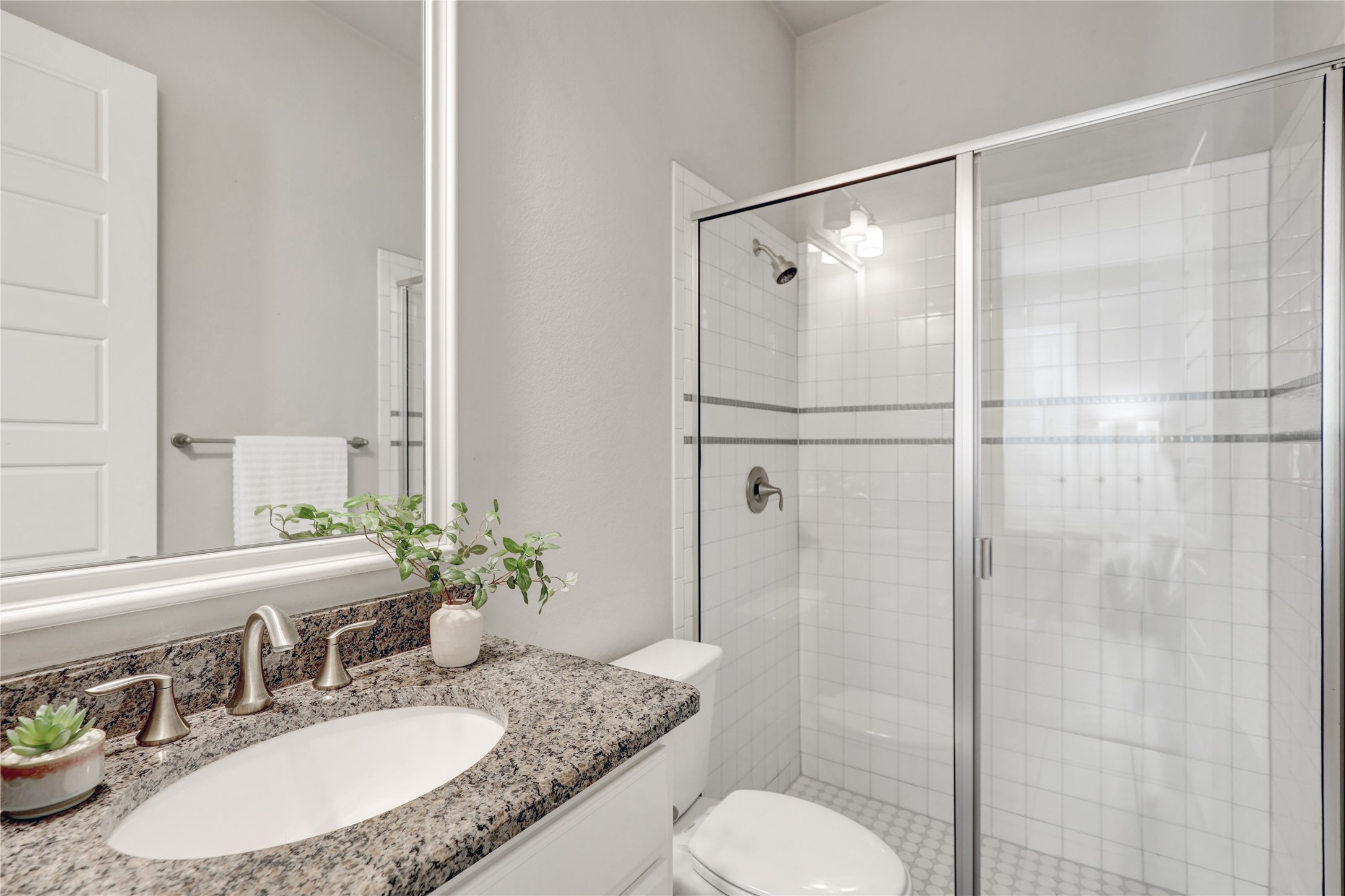 1304 Capilano Way