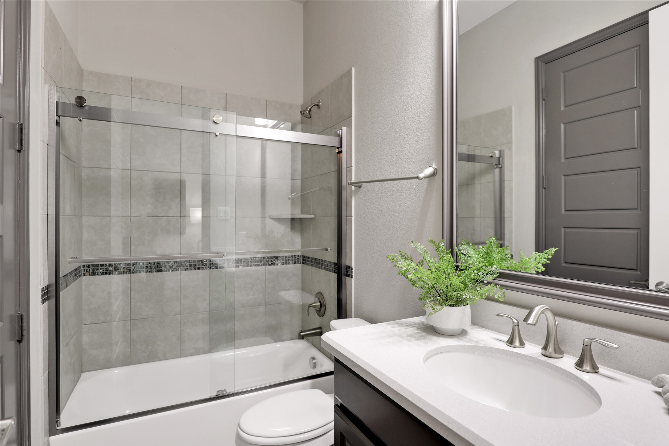 1304 Capilano Way