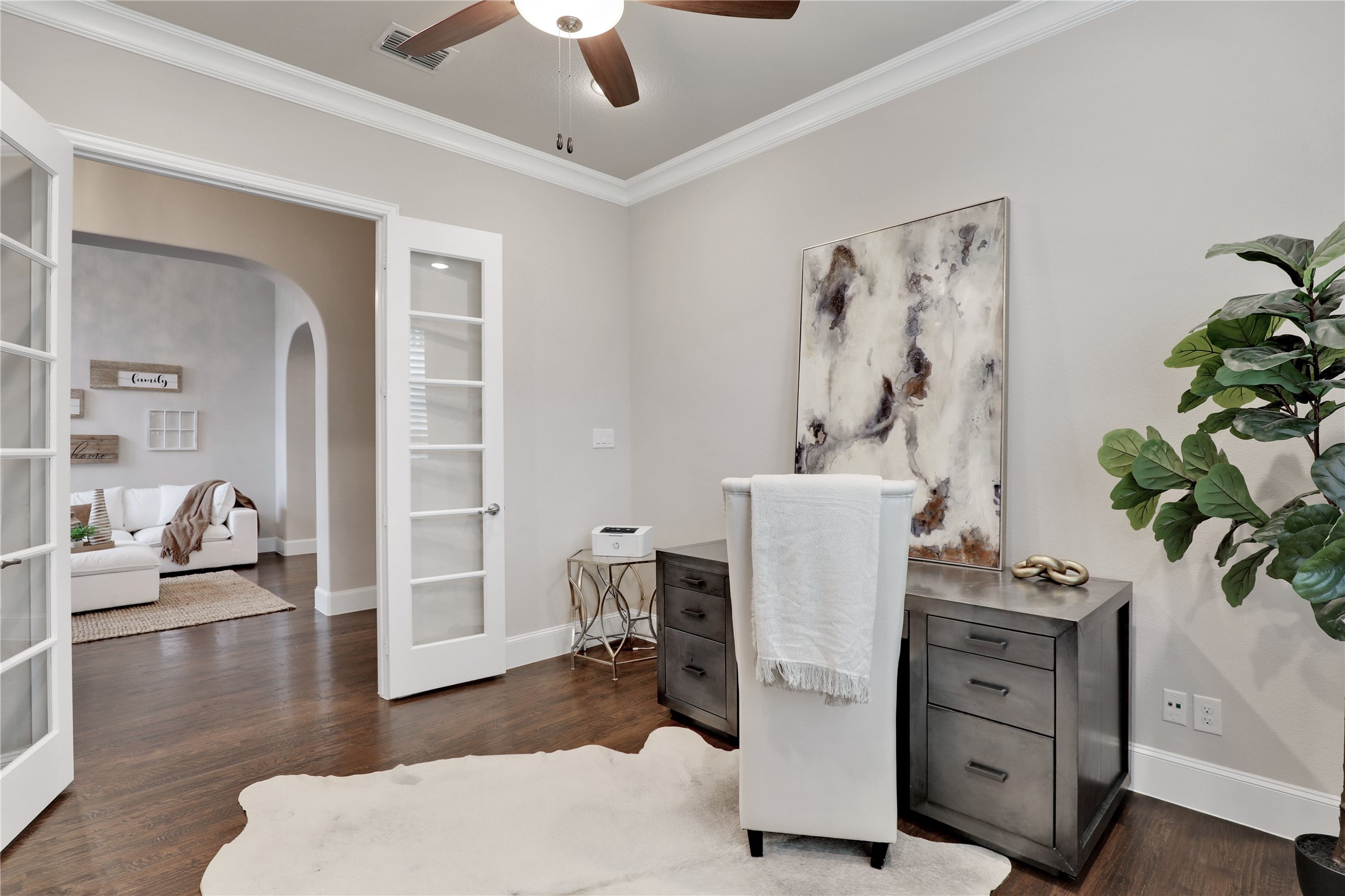 1304 Capilano Way