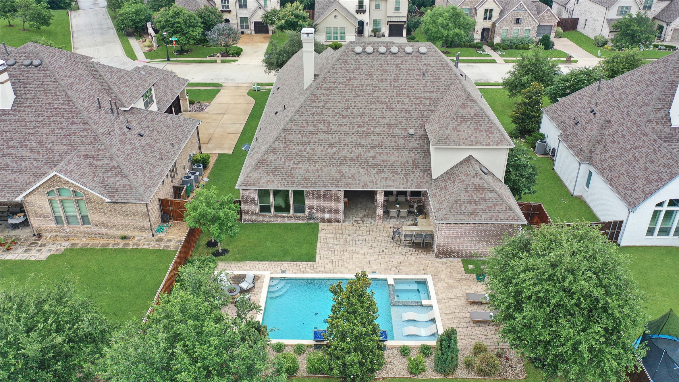 1304 Capilano Way