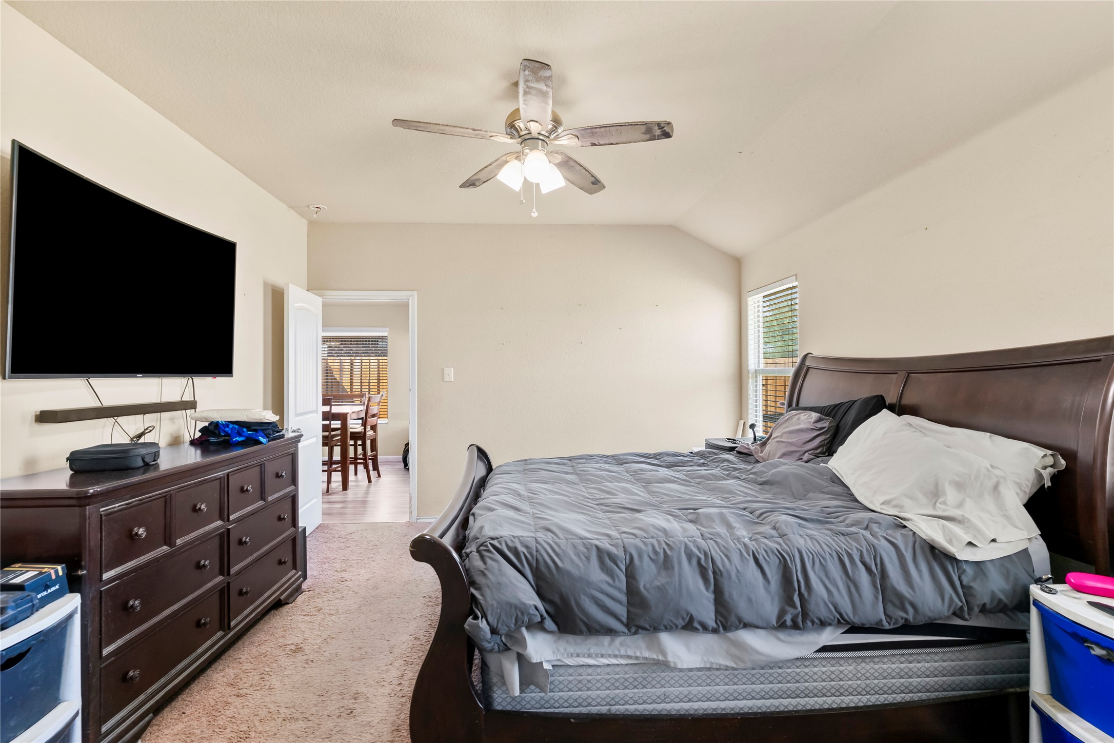 305 Pimlico Way