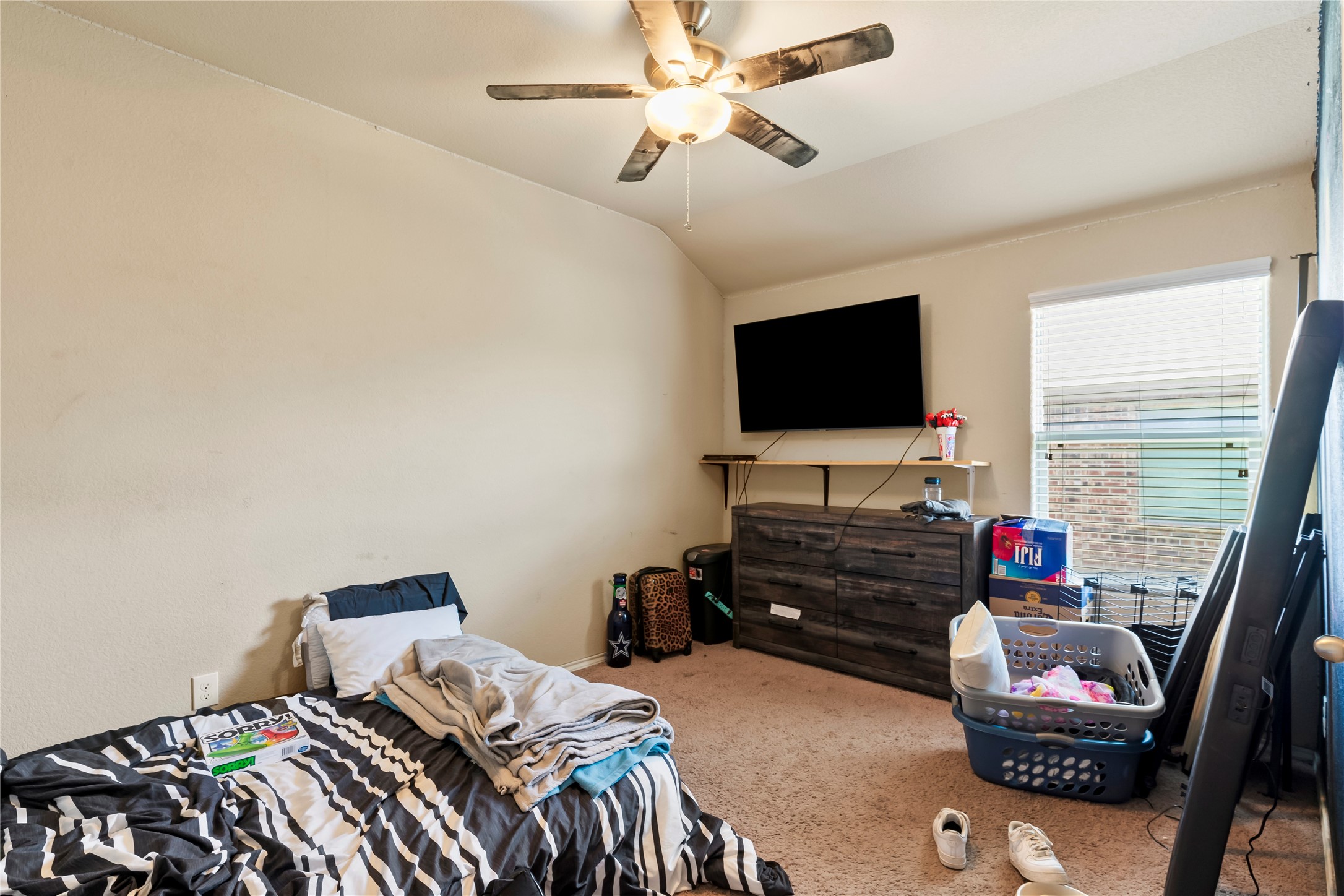 305 Pimlico Way