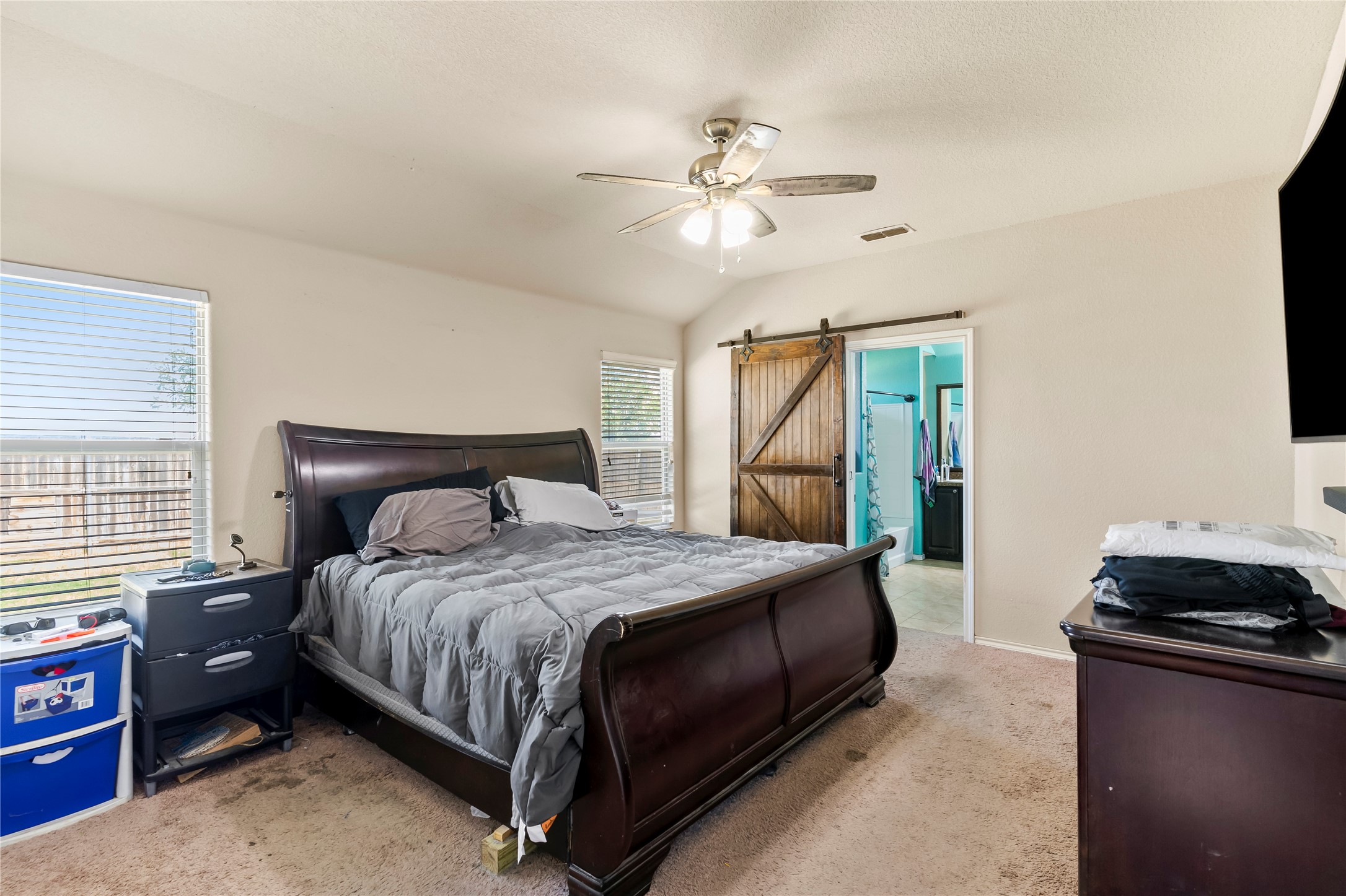 305 Pimlico Way