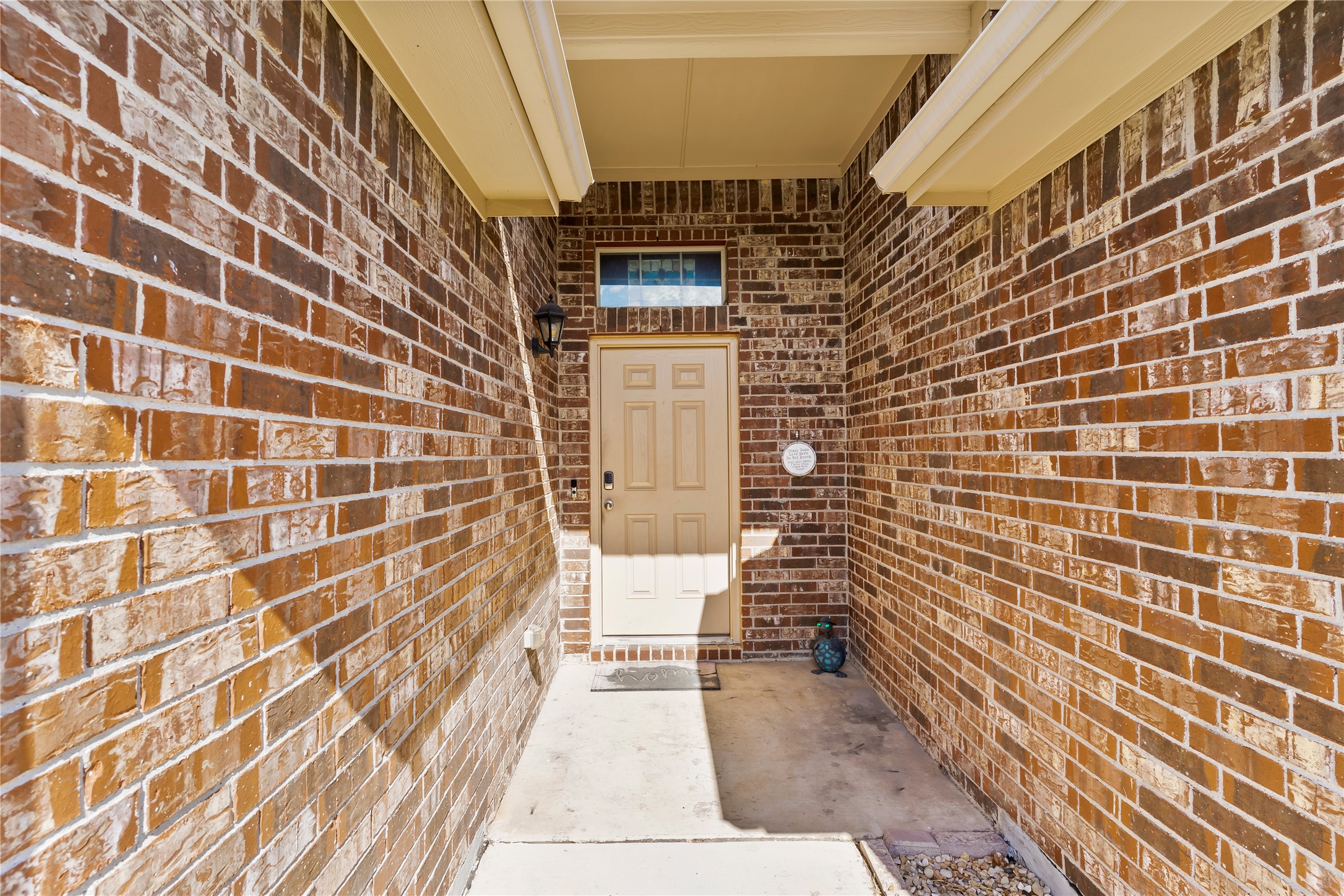 305 Pimlico Way