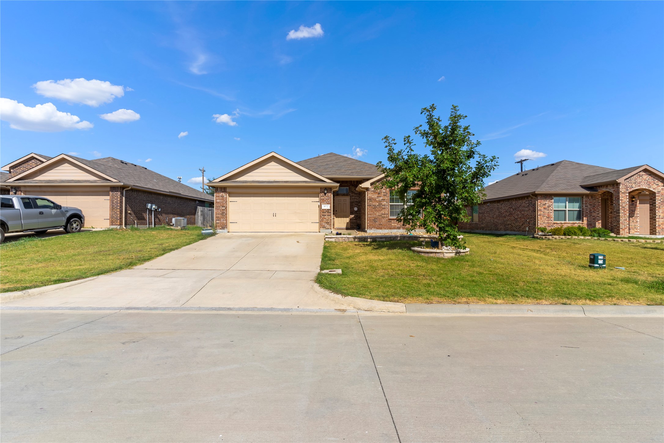 305 Pimlico Way