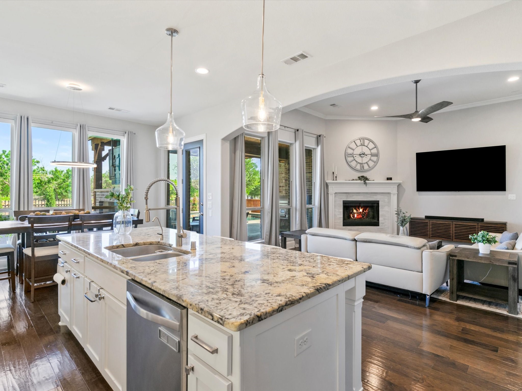 2908 Ballater Court