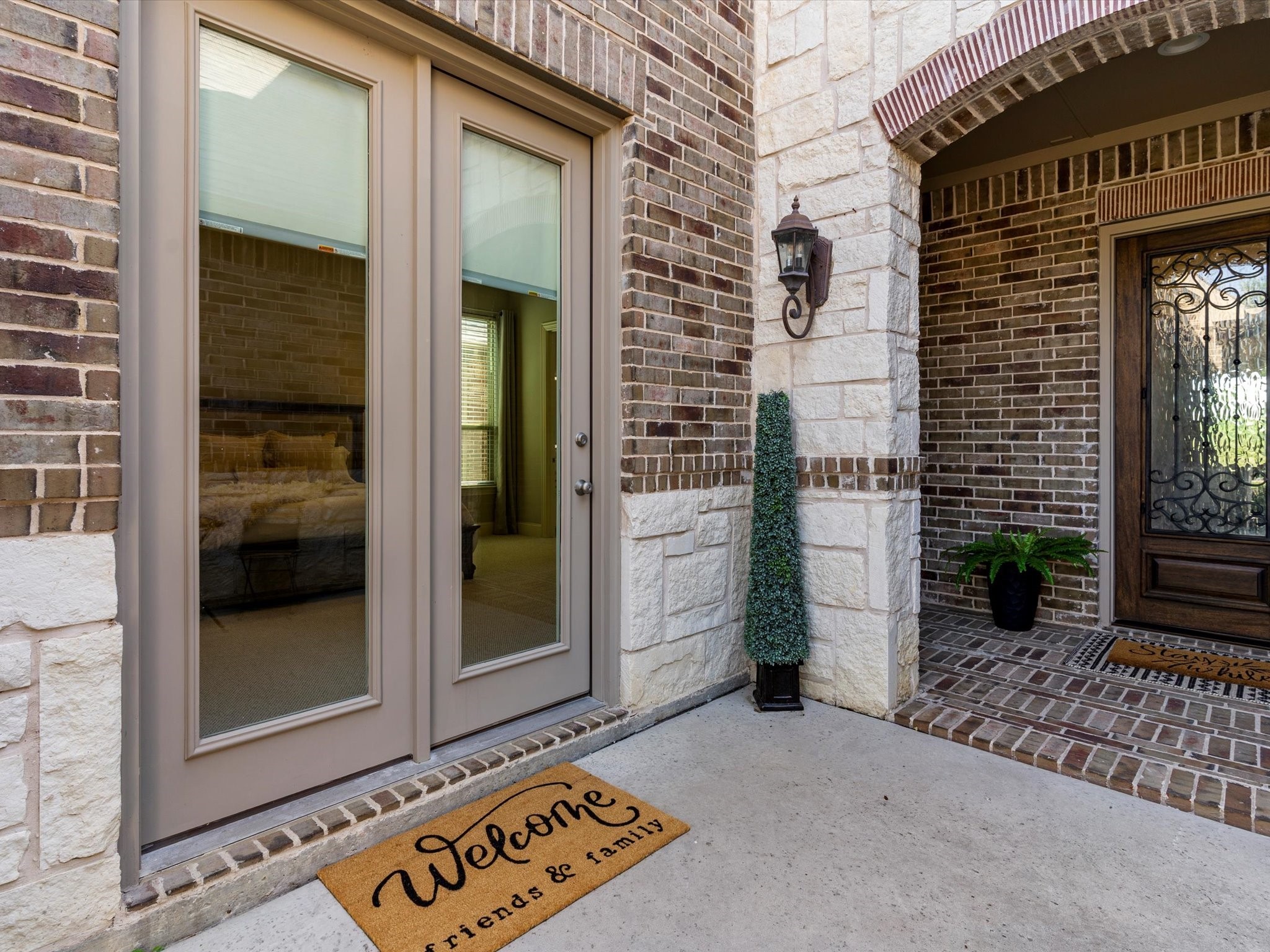 2908 Ballater Court