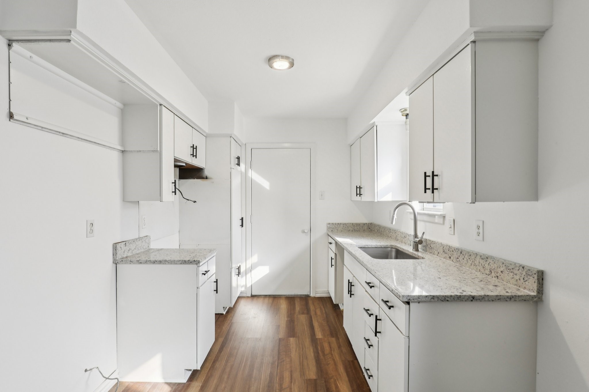 3502 Plaza Park Drive