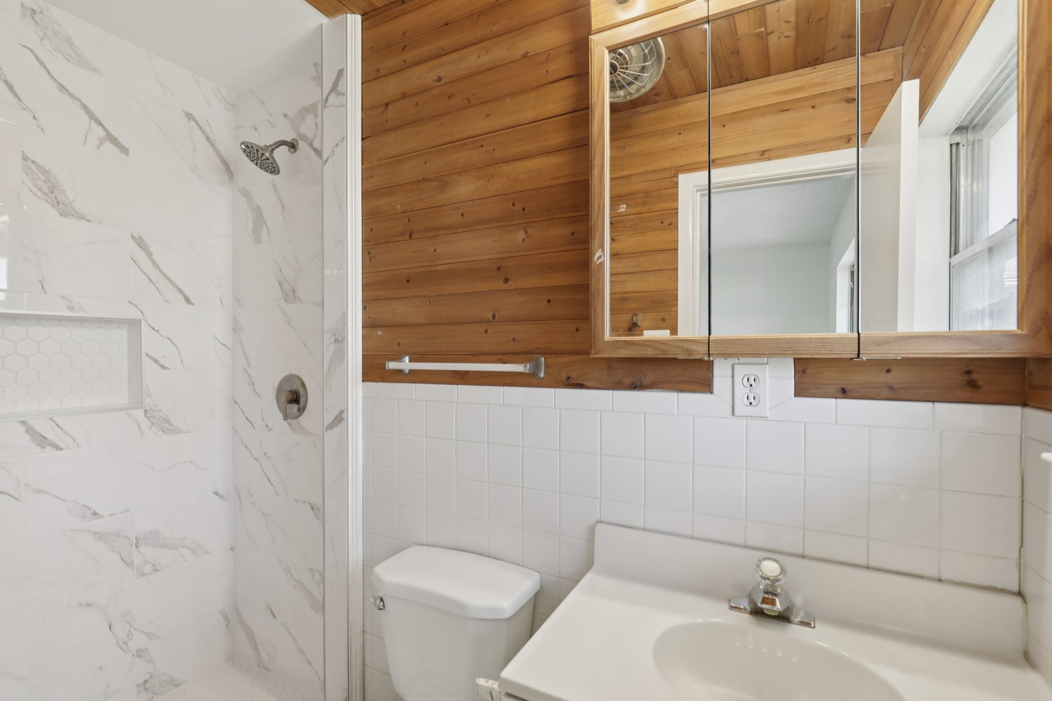 3502 Plaza Park Drive