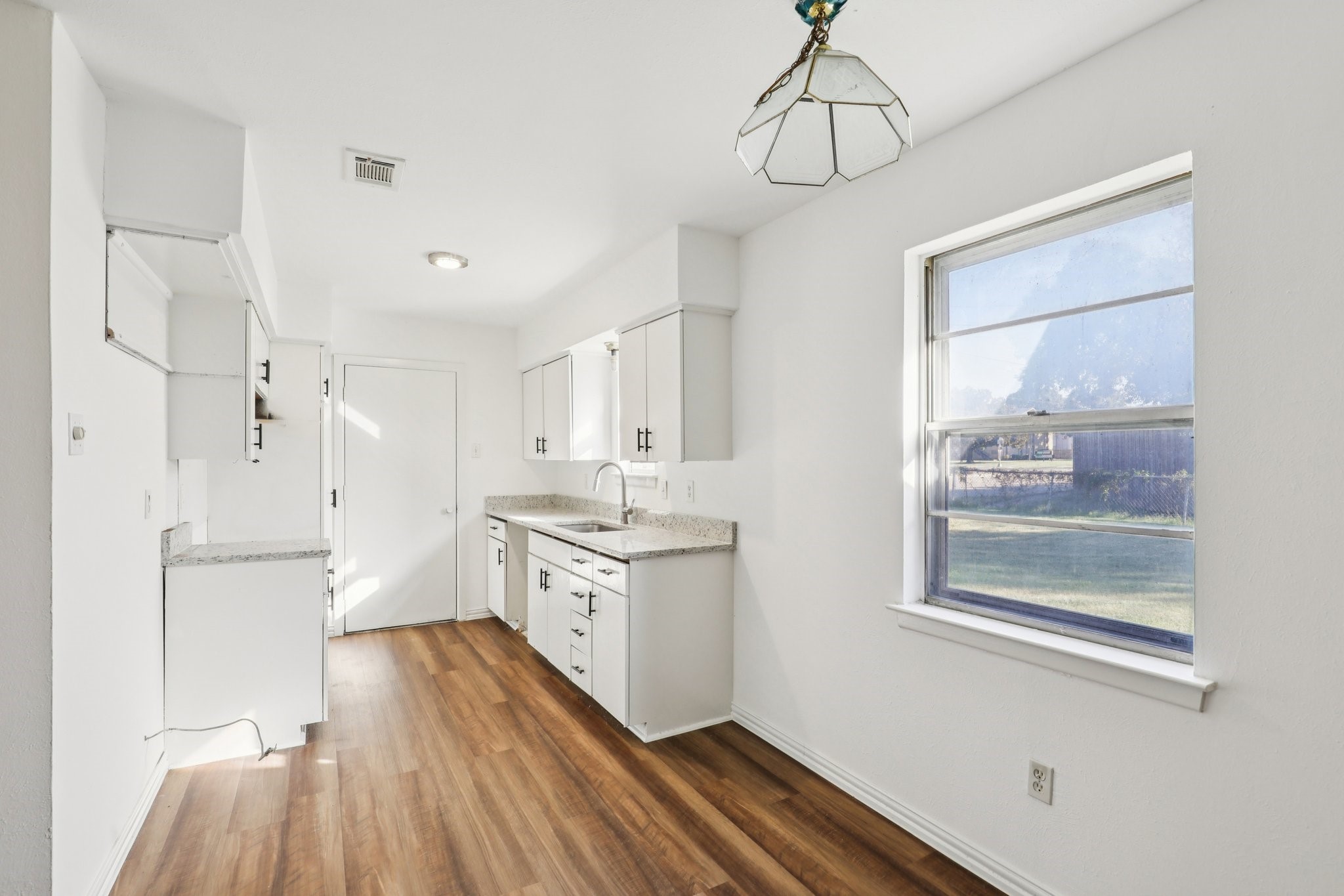 3502 Plaza Park Drive