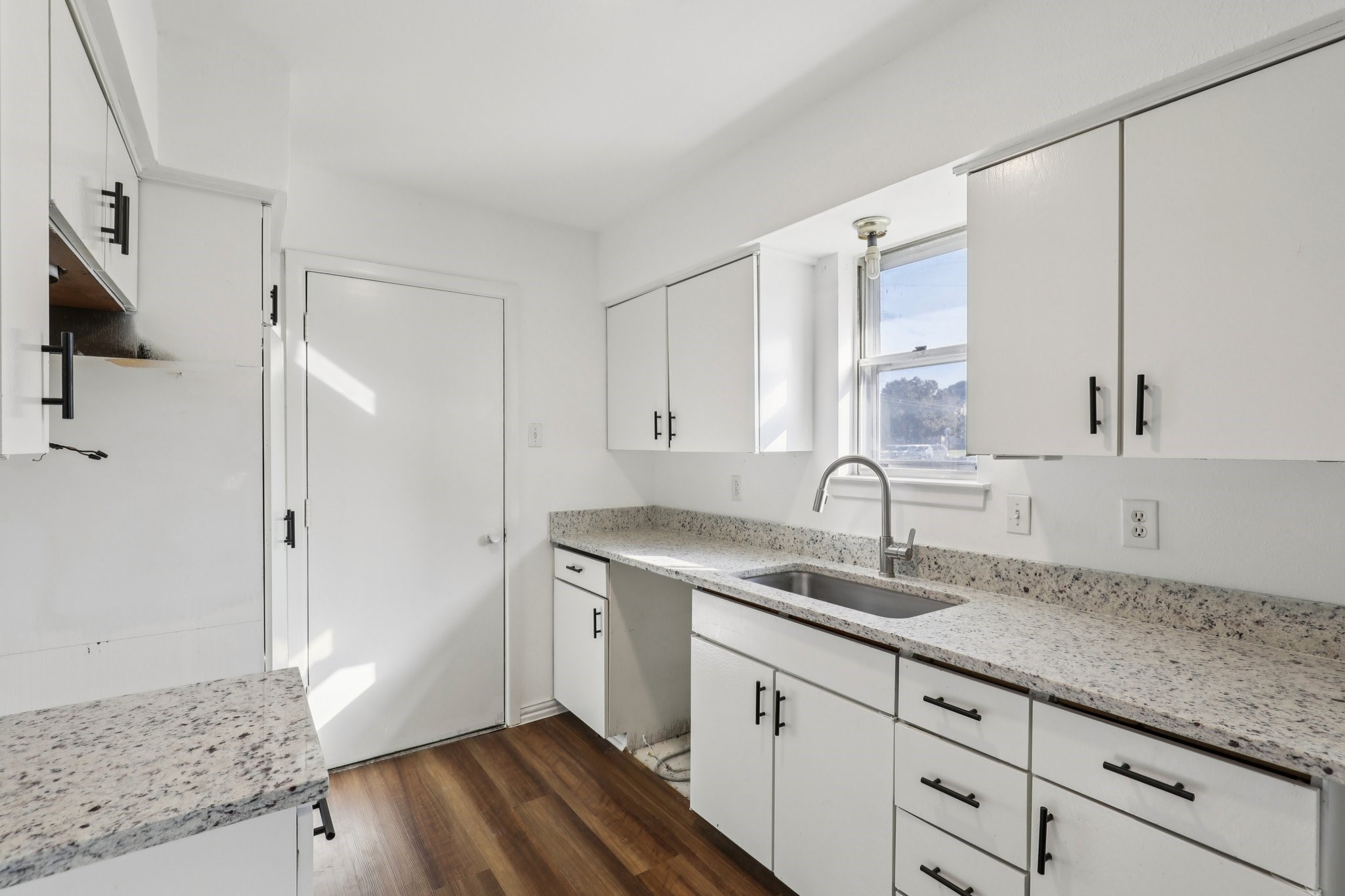 3502 Plaza Park Drive